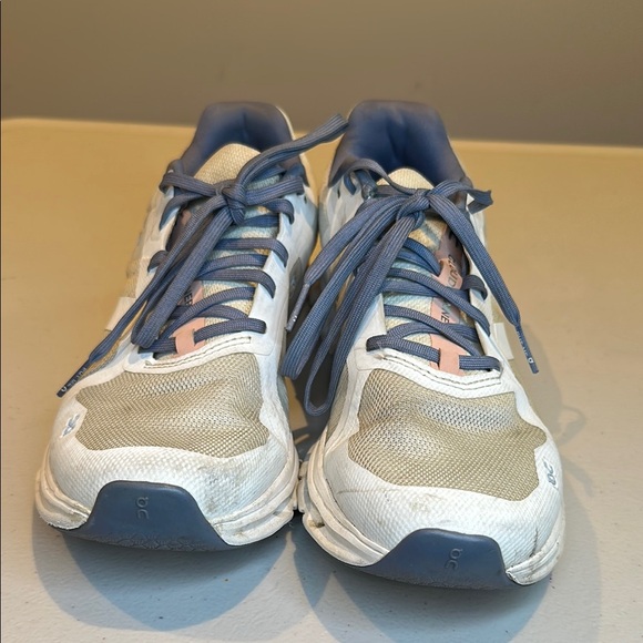 On Running White and Orange Sneakers - Picture 4 of 6